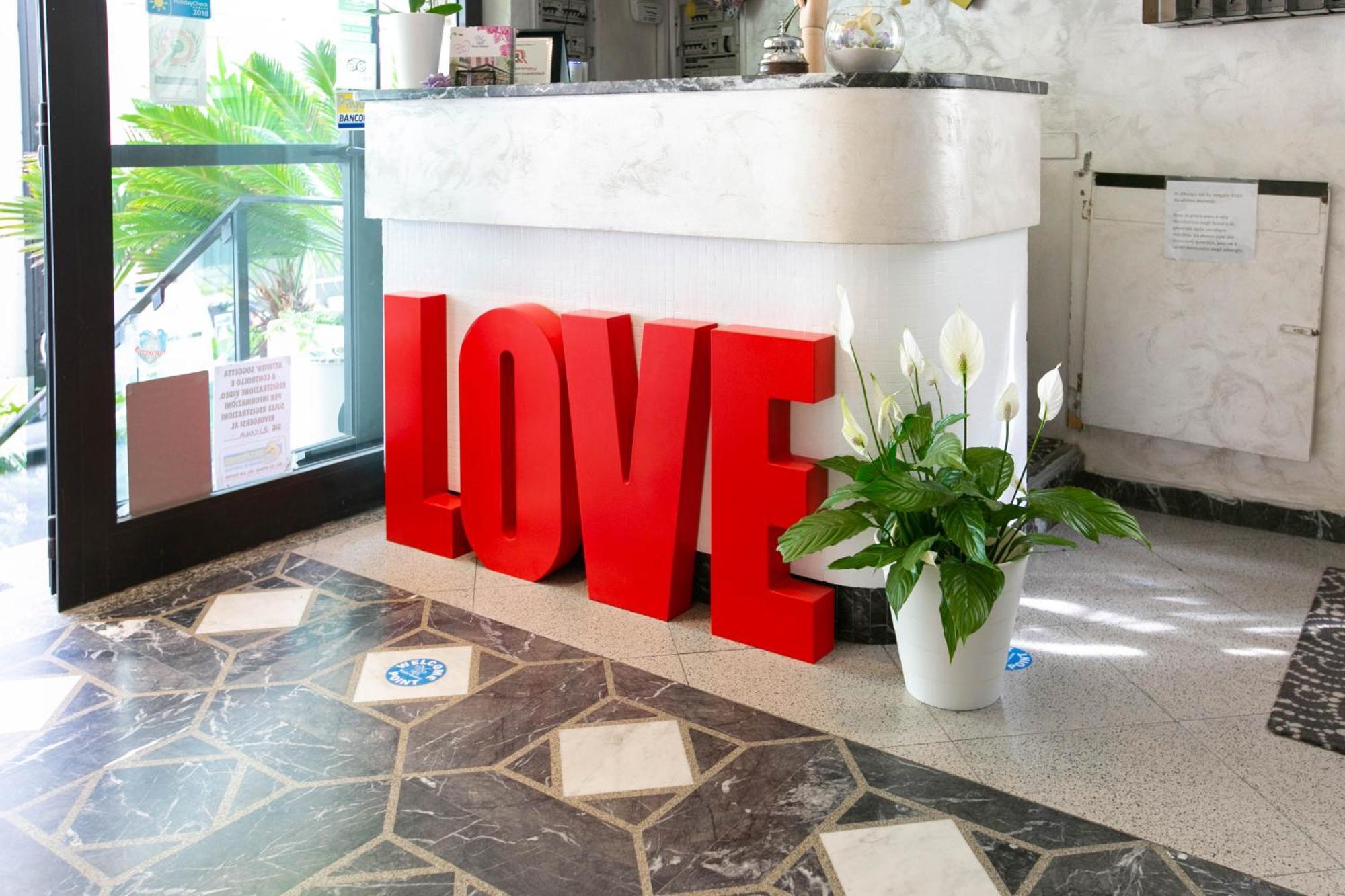 Hotel Nuovo Giardino ريميني المظهر الخارجي الصورة