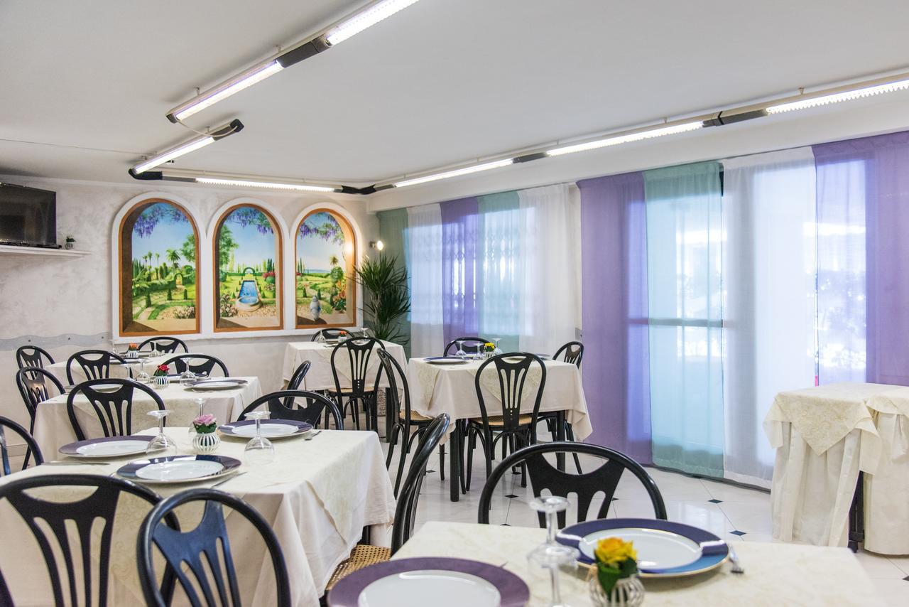 Hotel Nuovo Giardino ريميني المظهر الخارجي الصورة