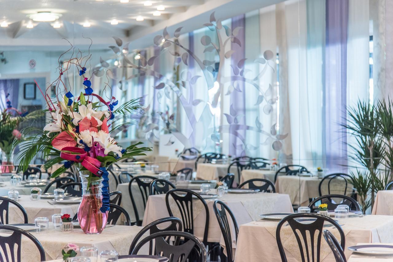 Hotel Nuovo Giardino ريميني المظهر الخارجي الصورة