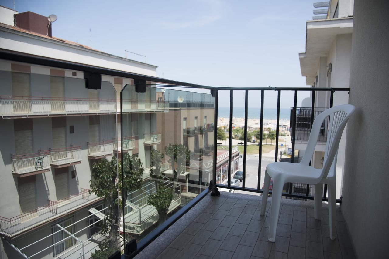 Hotel Nuovo Giardino ريميني المظهر الخارجي الصورة